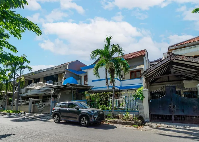 OYO Life 93978 Wisma Homestay Syariah Surabaya